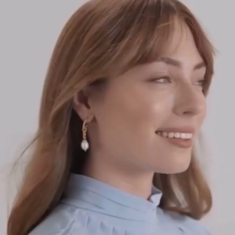 JULIE VOS • Marbella Midi Hoop & Pearl Charm Earrings